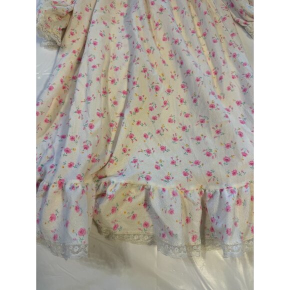 Vintage Girls White Pink Floral Nightgown Gown Infant Size 12M Lace Victorian - Picture 3 of 4